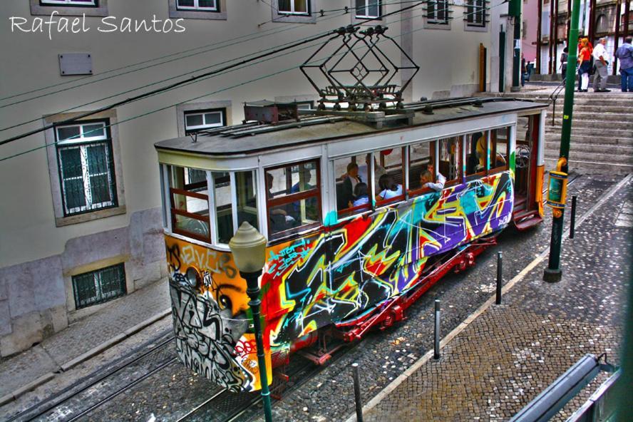 Inn-Chiado Boulevard Guest House Lissabon Buitenkant foto