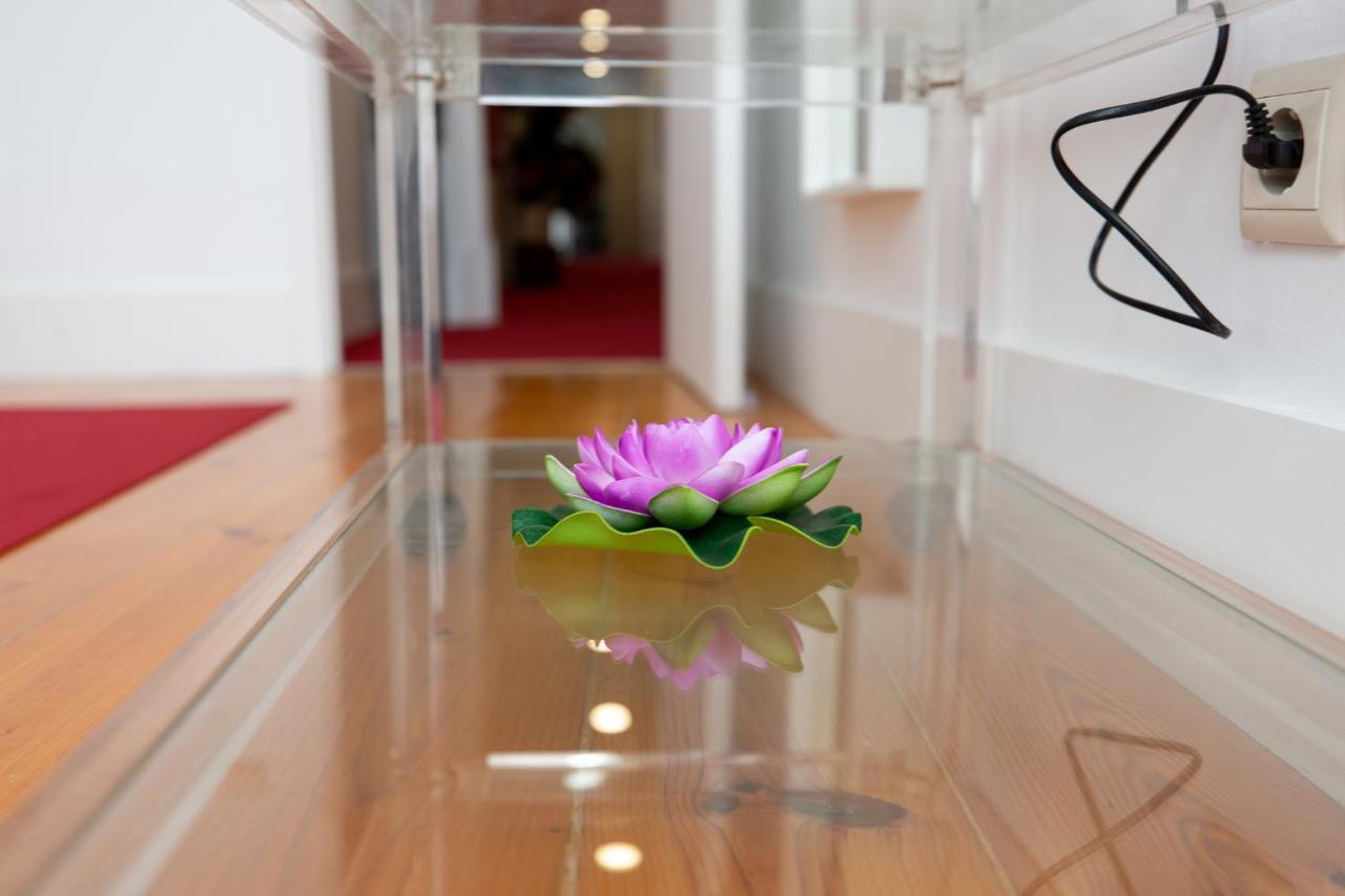 Inn-Chiado Boulevard Guest House Lissabon Buitenkant foto