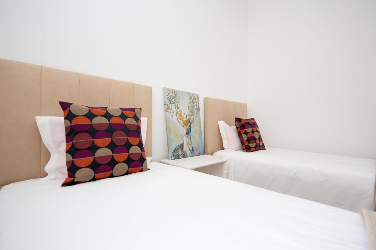 Inn-Chiado Boulevard Guest House Lissabon Buitenkant foto