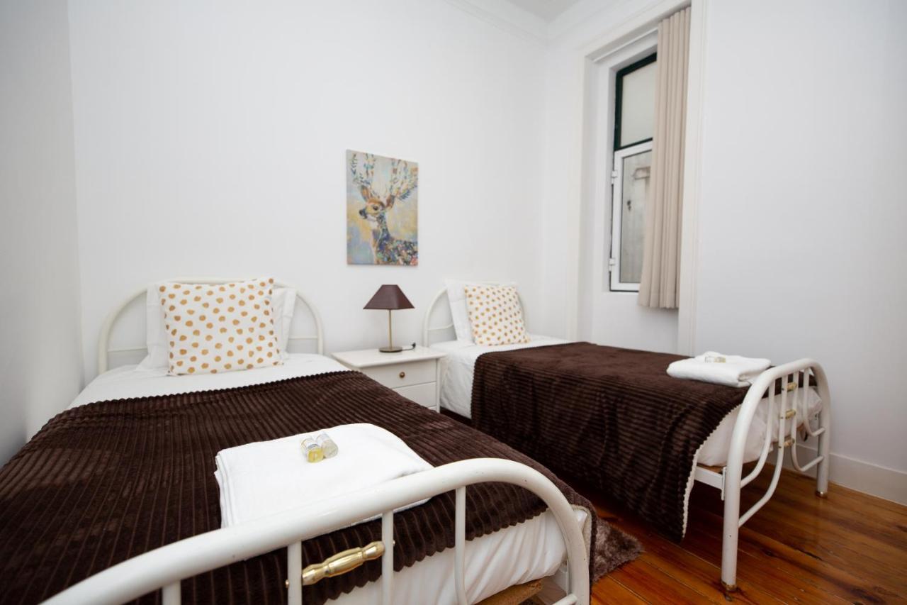 Inn-Chiado Boulevard Guest House Lissabon Buitenkant foto
