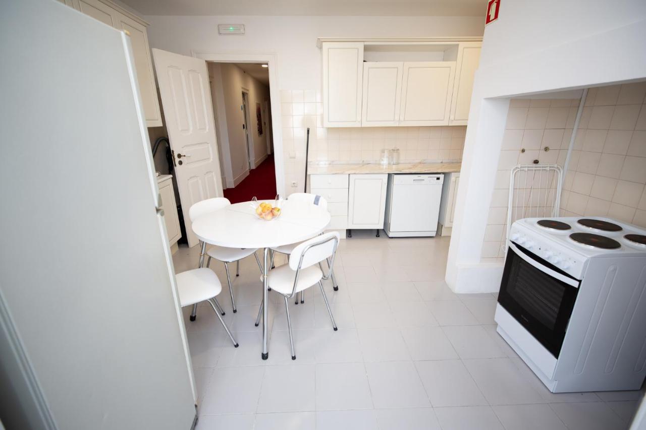 Inn-Chiado Boulevard Guest House Lissabon Buitenkant foto