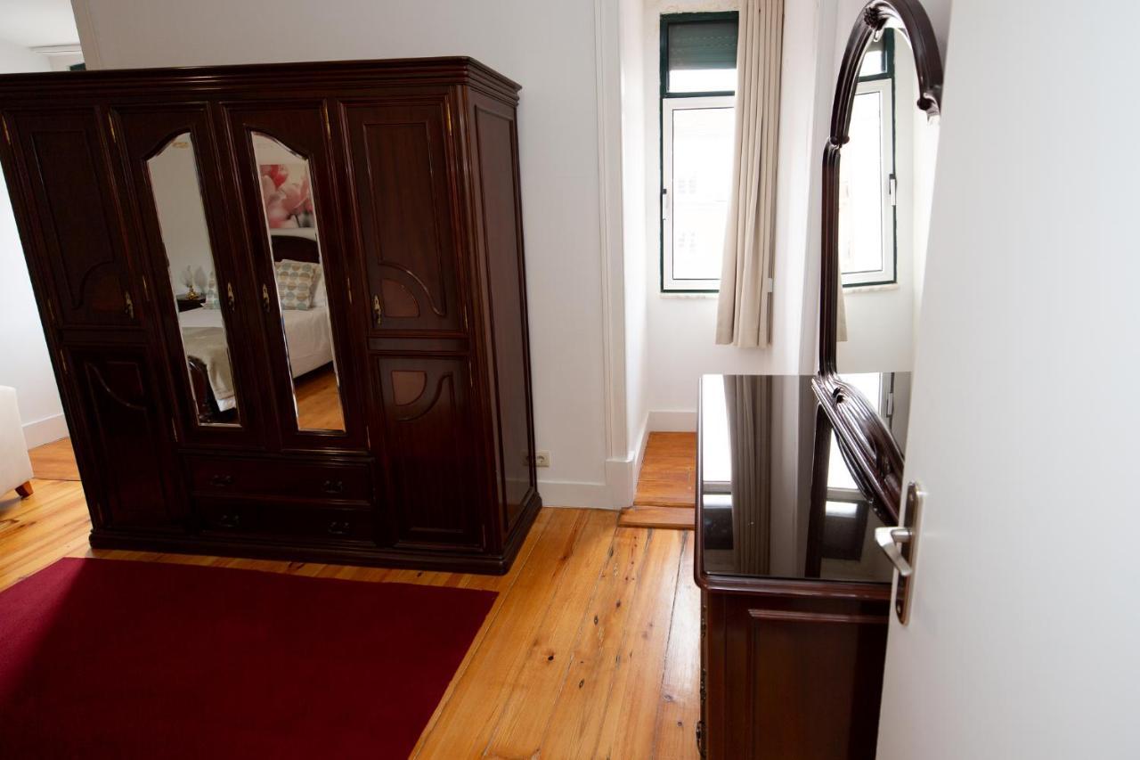 Inn-Chiado Boulevard Guest House Lissabon Buitenkant foto