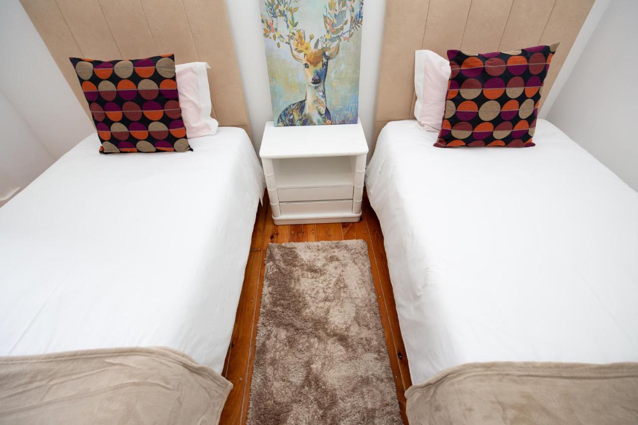 Inn-Chiado Boulevard Guest House Lissabon Buitenkant foto